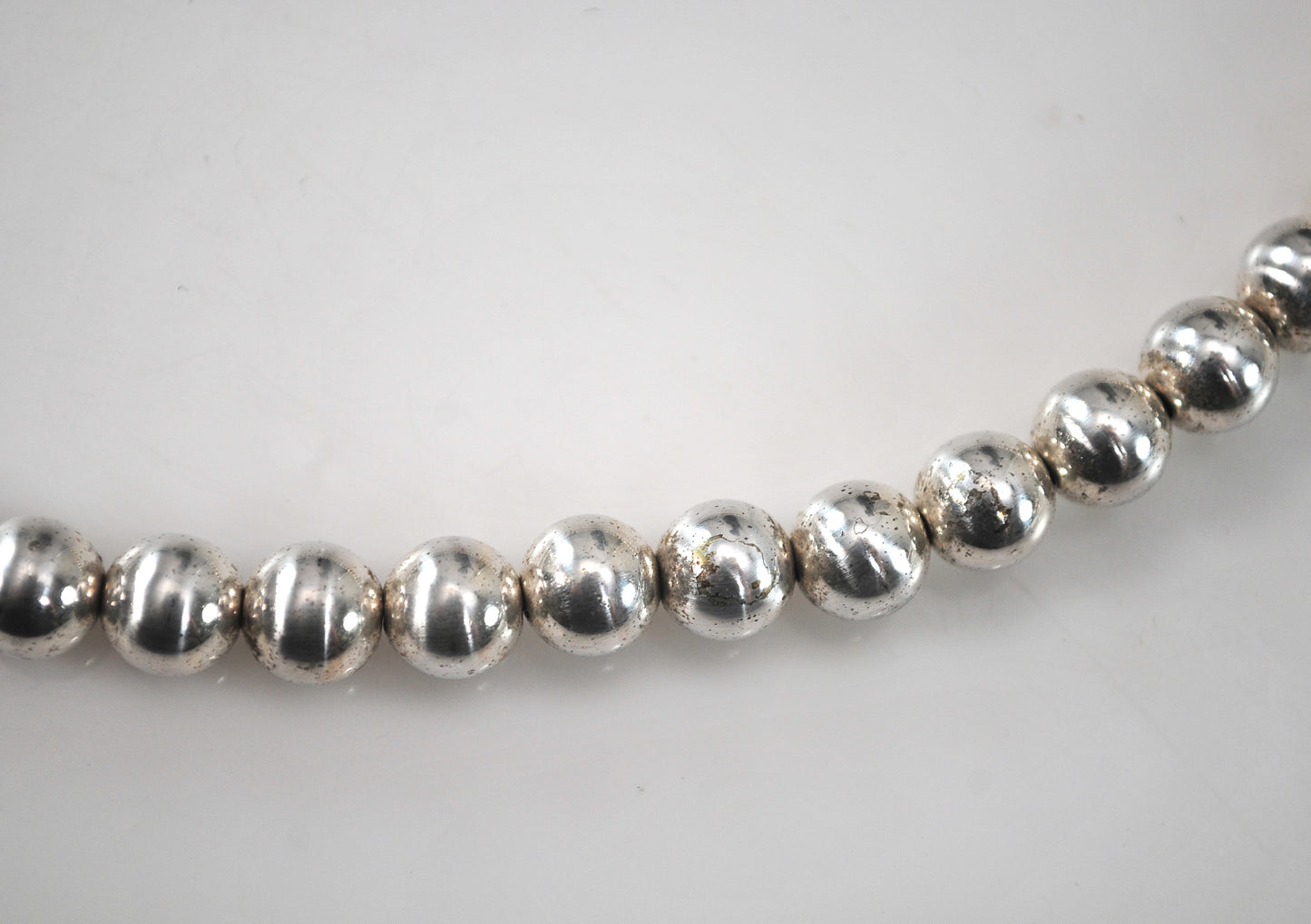 Milor 8mm Sterling Silver Bead Ball Choker Necklace with Magnetic Clasp