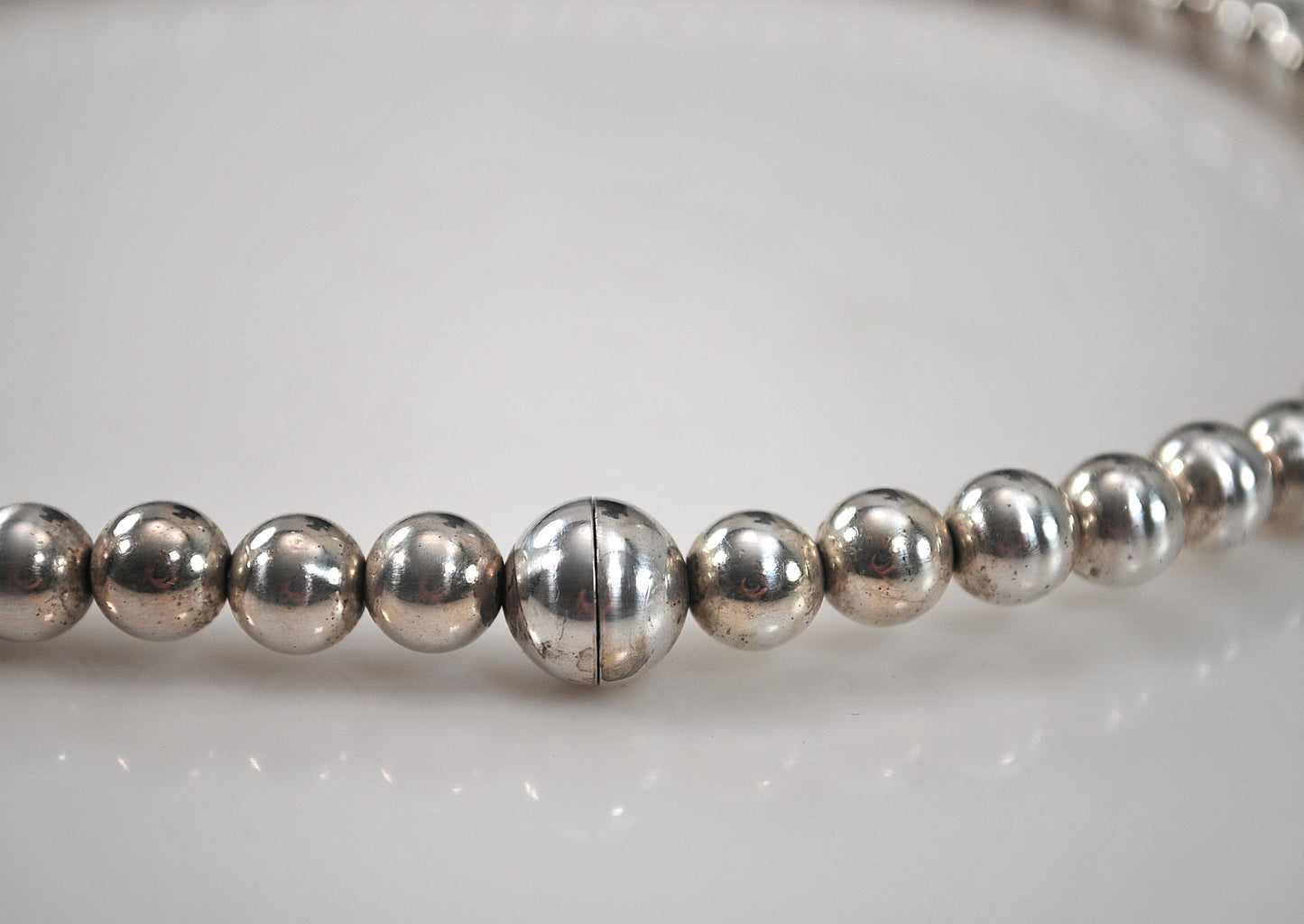Milor 8mm Sterling Silver Bead Ball Choker Necklace with Magnetic Clasp