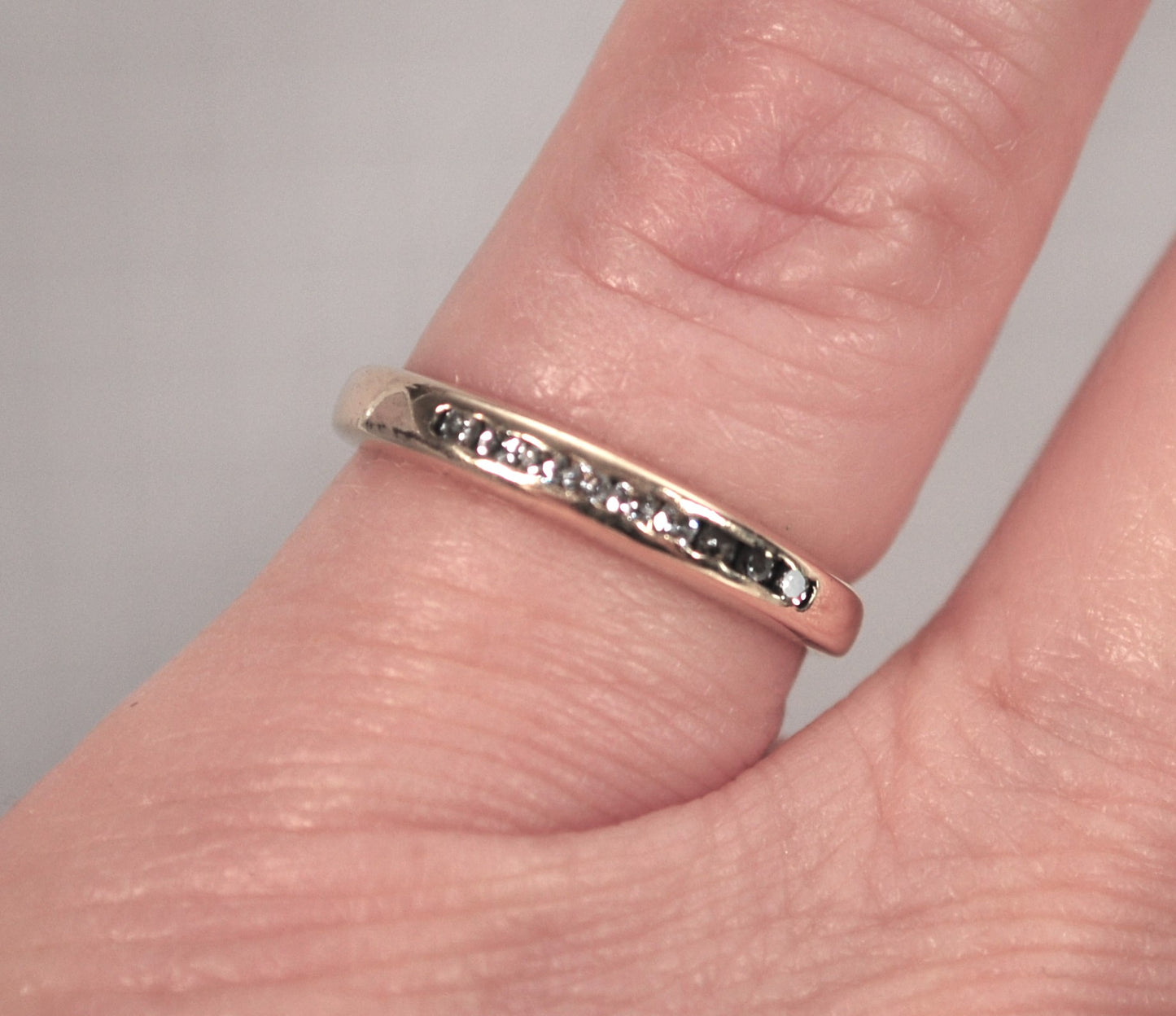 Vintage 14K Gold Diamond Band Ring