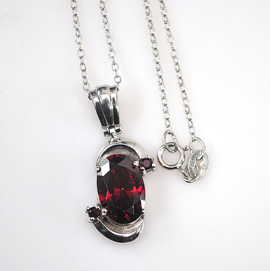 Vintage Sterling Silver Garnet Pendant Necklace
