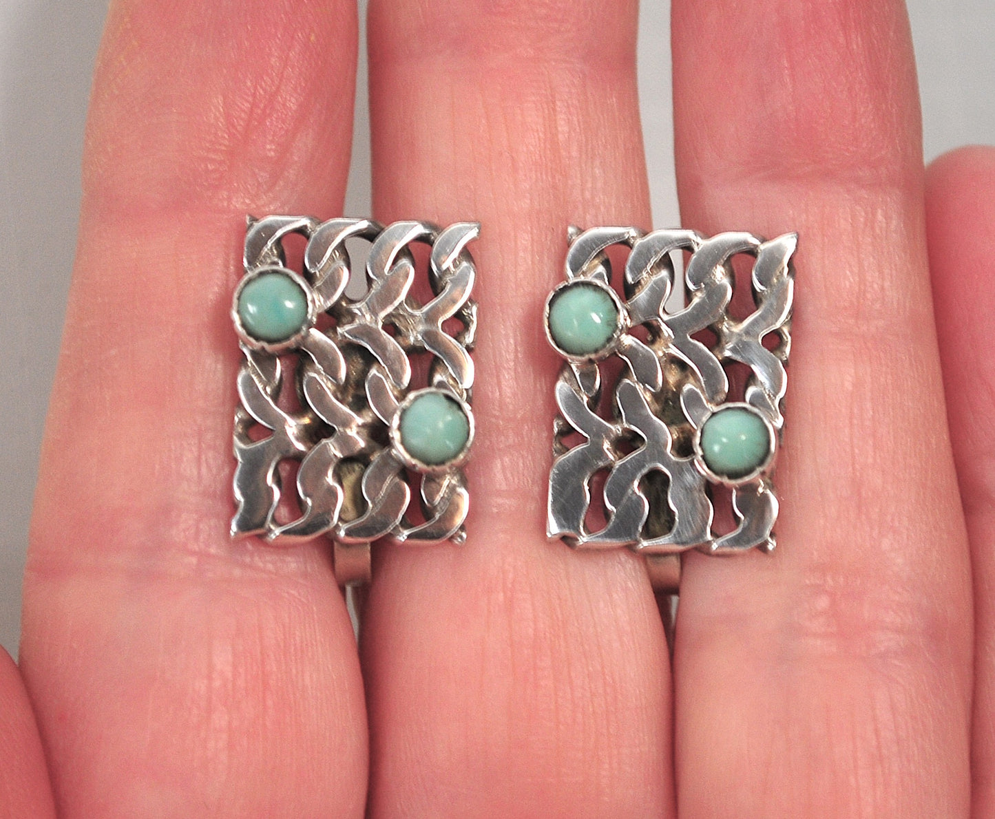 Vintage Sterling Silver Green Turquoise Screw Back Earrings