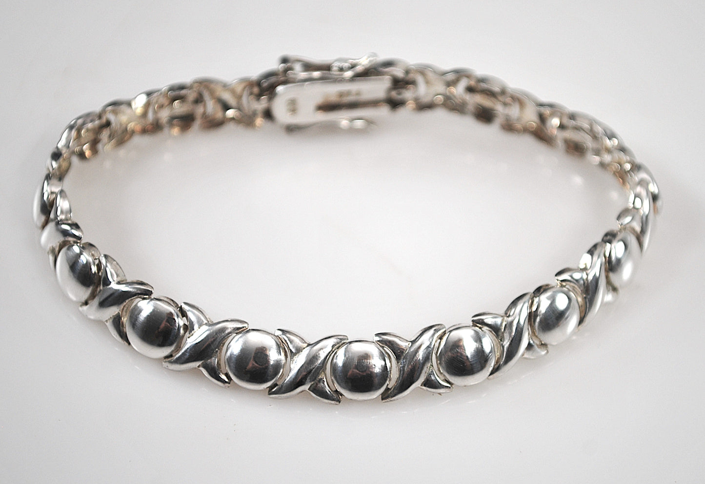 Sterling Silver Hugs and Kisses Bracelet