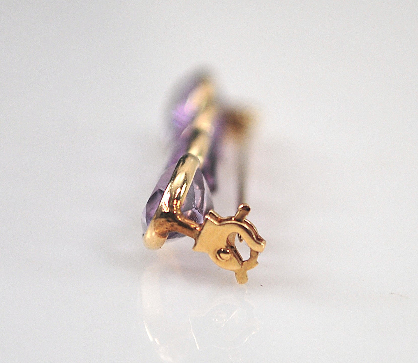 Vintage 14K Gold Amethyst Brooch