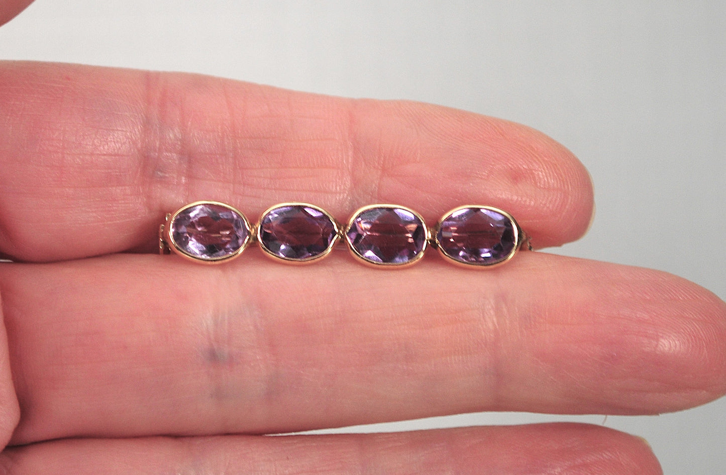 Vintage 14K Gold Amethyst Brooch