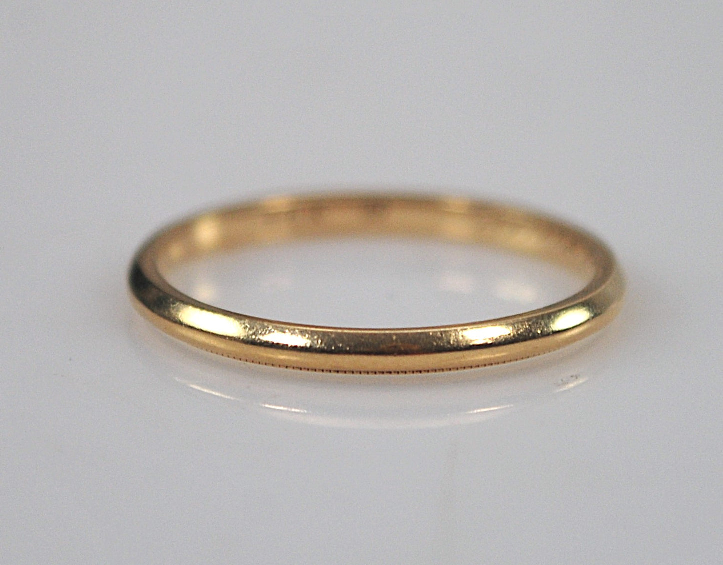 Narrow Vintage 14K Gold Wedding Band Ring