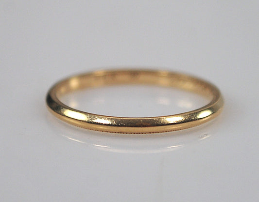 Narrow Vintage 14K Gold Wedding Band Ring