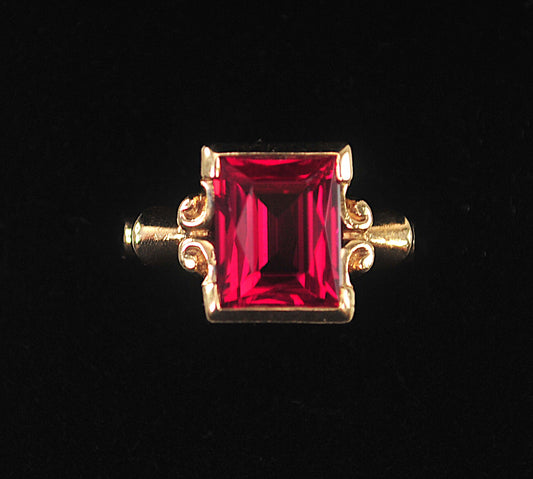 Vintage 10K Gold Emerald Cut Ring