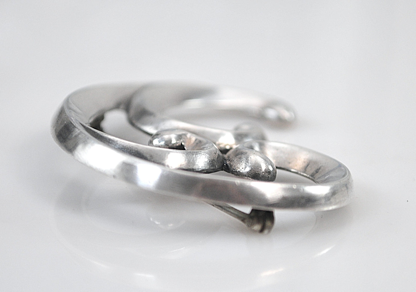 James Avery Sterling Silver Flourish Scrolled Brooch