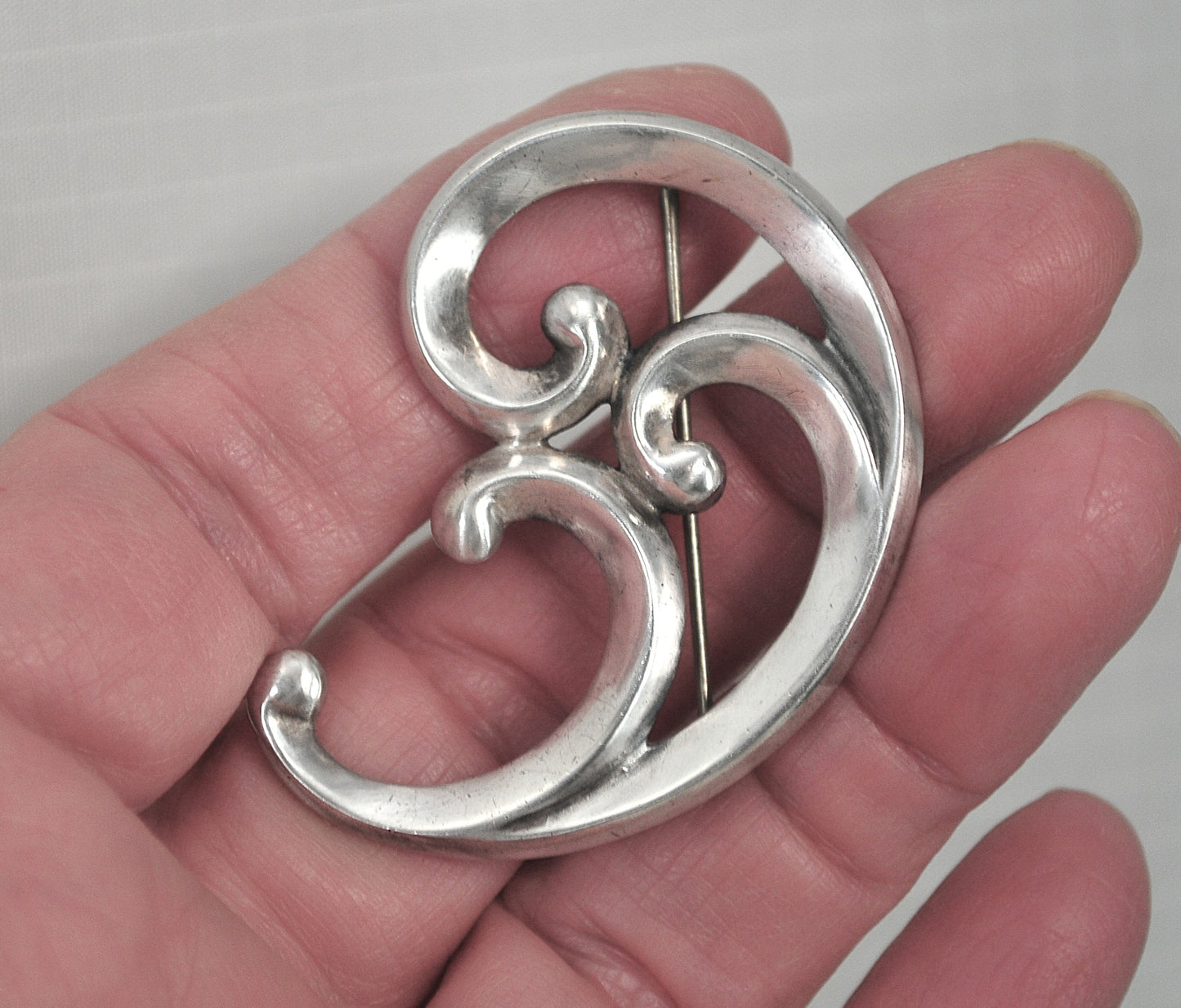 James Avery Sterling Silver Flourish Scrolled Brooch