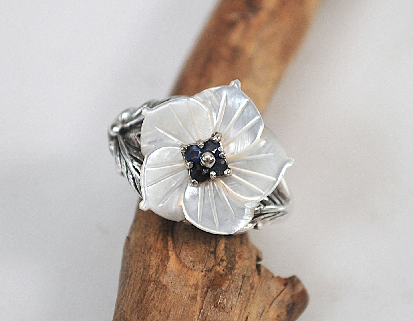 Lee Sands Sterling Silver Mother of Pearl Sapphire Flower Ring