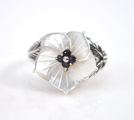 Lee Sands Sterling Silver Mother of Pearl Sapphire Flower Ring