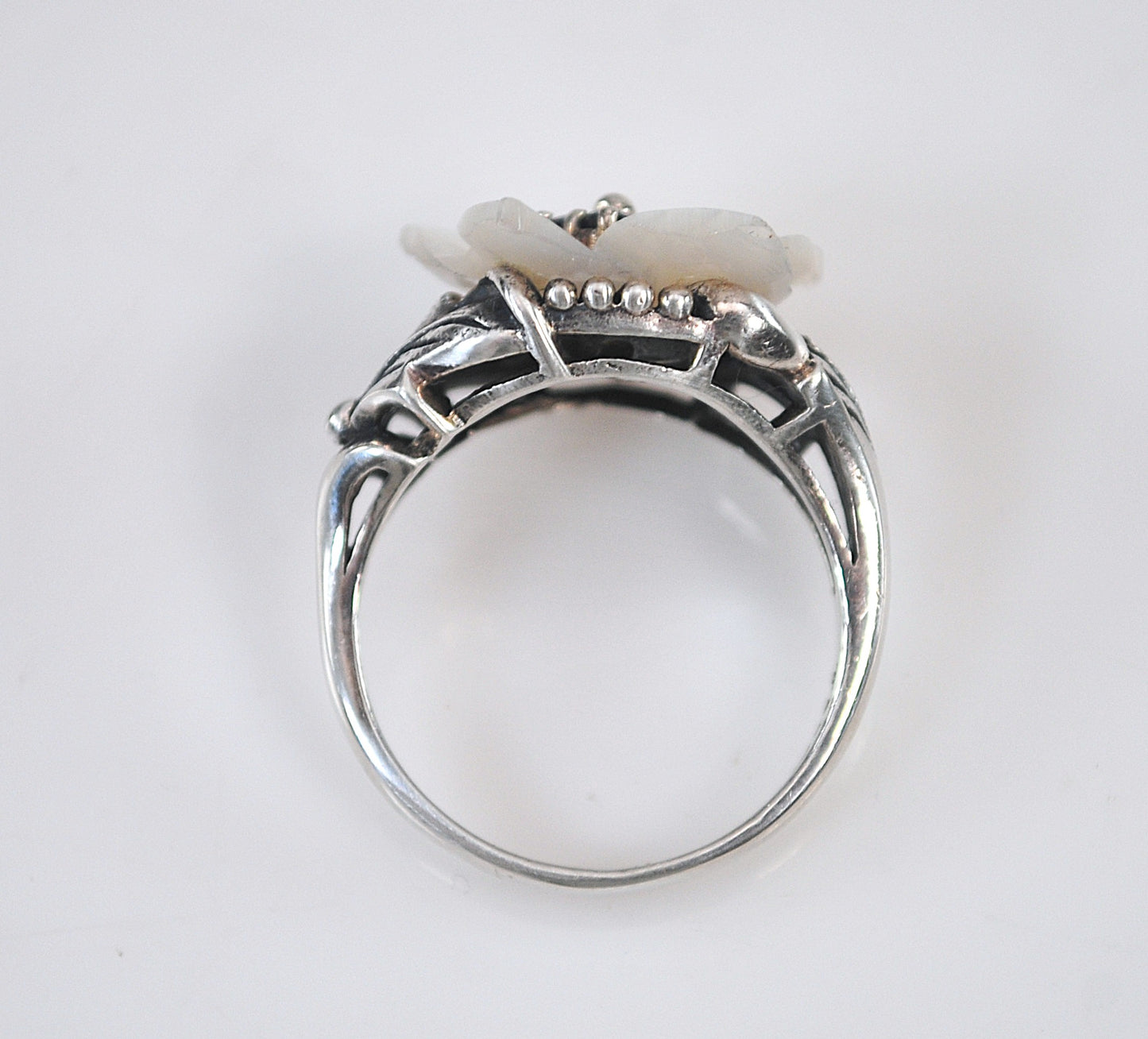 Lee Sands Sterling Silver Mother of Pearl Sapphire Flower Ring