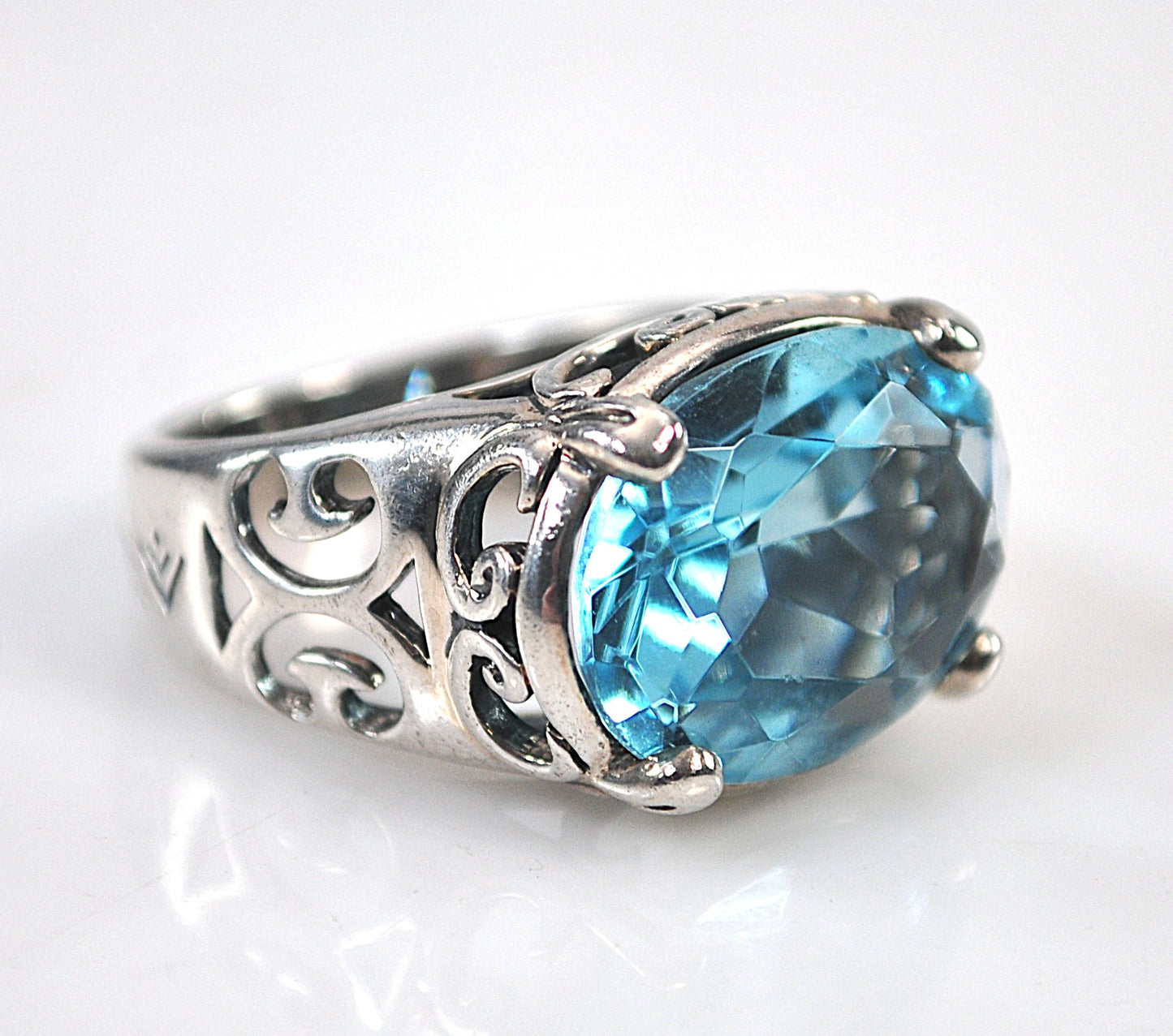 Silpada Sterling Silver Blue Cove Ring