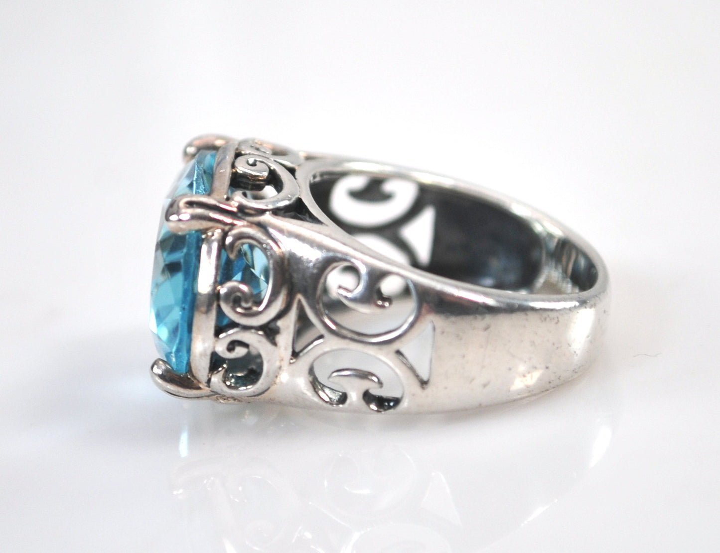Silpada Sterling Silver Blue Cove Ring