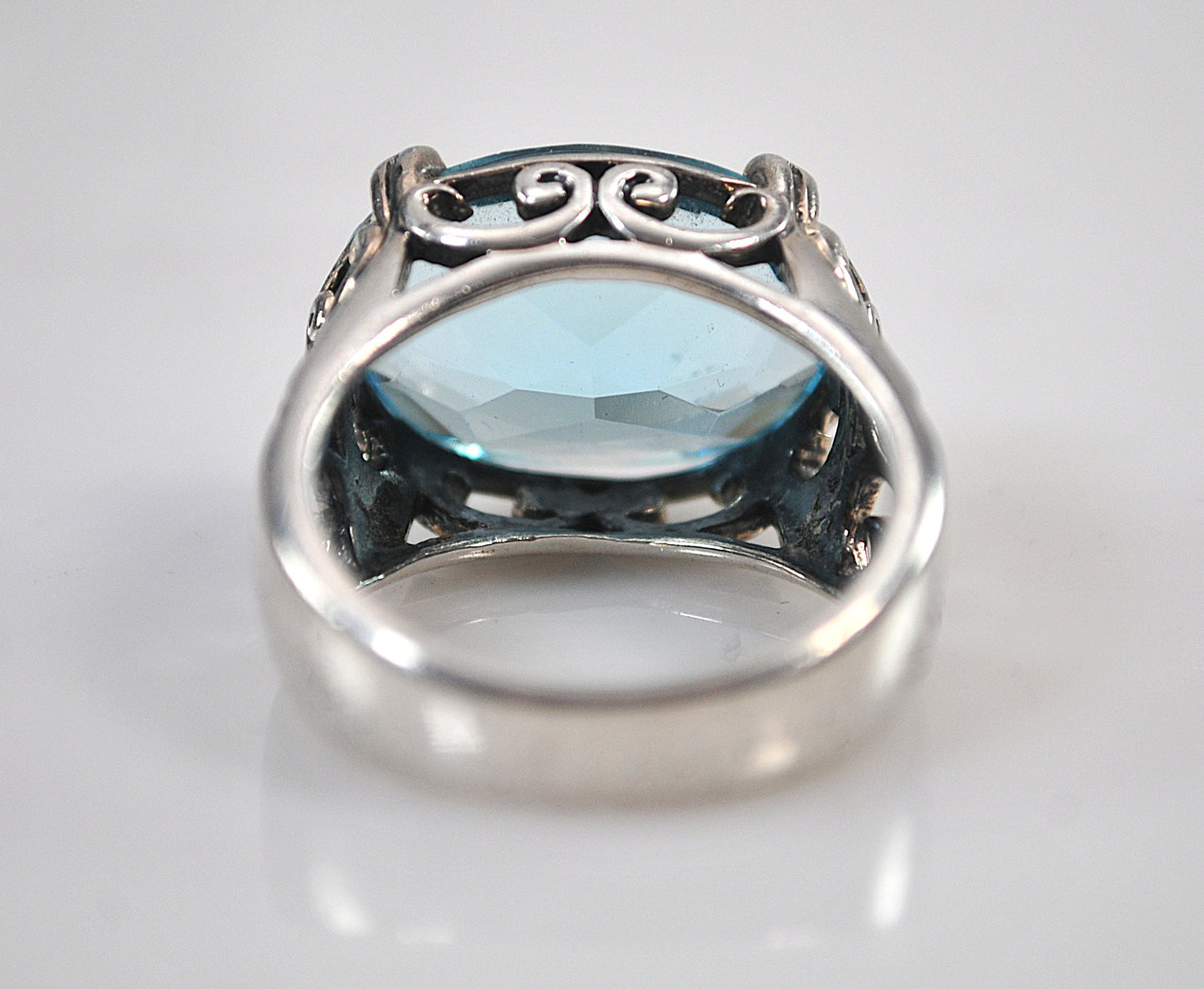 Silpada Sterling Silver Blue Cove Ring