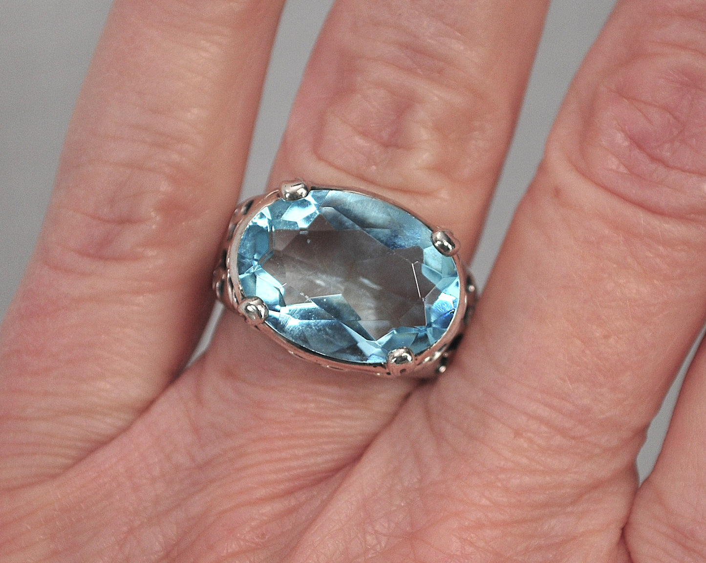Silpada Sterling Silver Blue Cove Ring