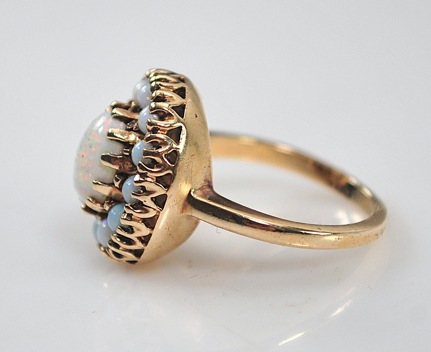 Antique 10K Gold Opal Ring