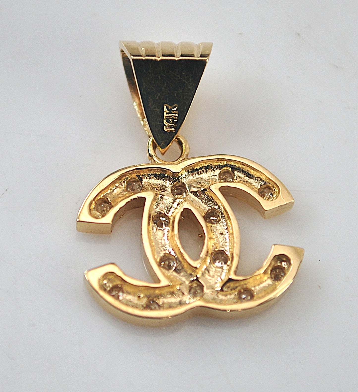 Vintage 14K Gold Diamond Pendant