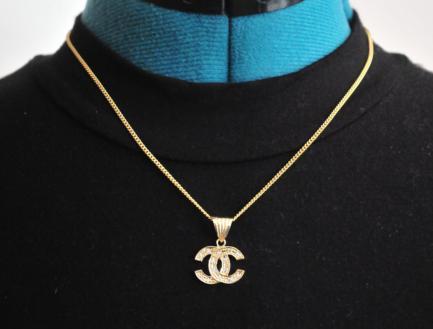 Vintage 14K Gold Diamond Pendant