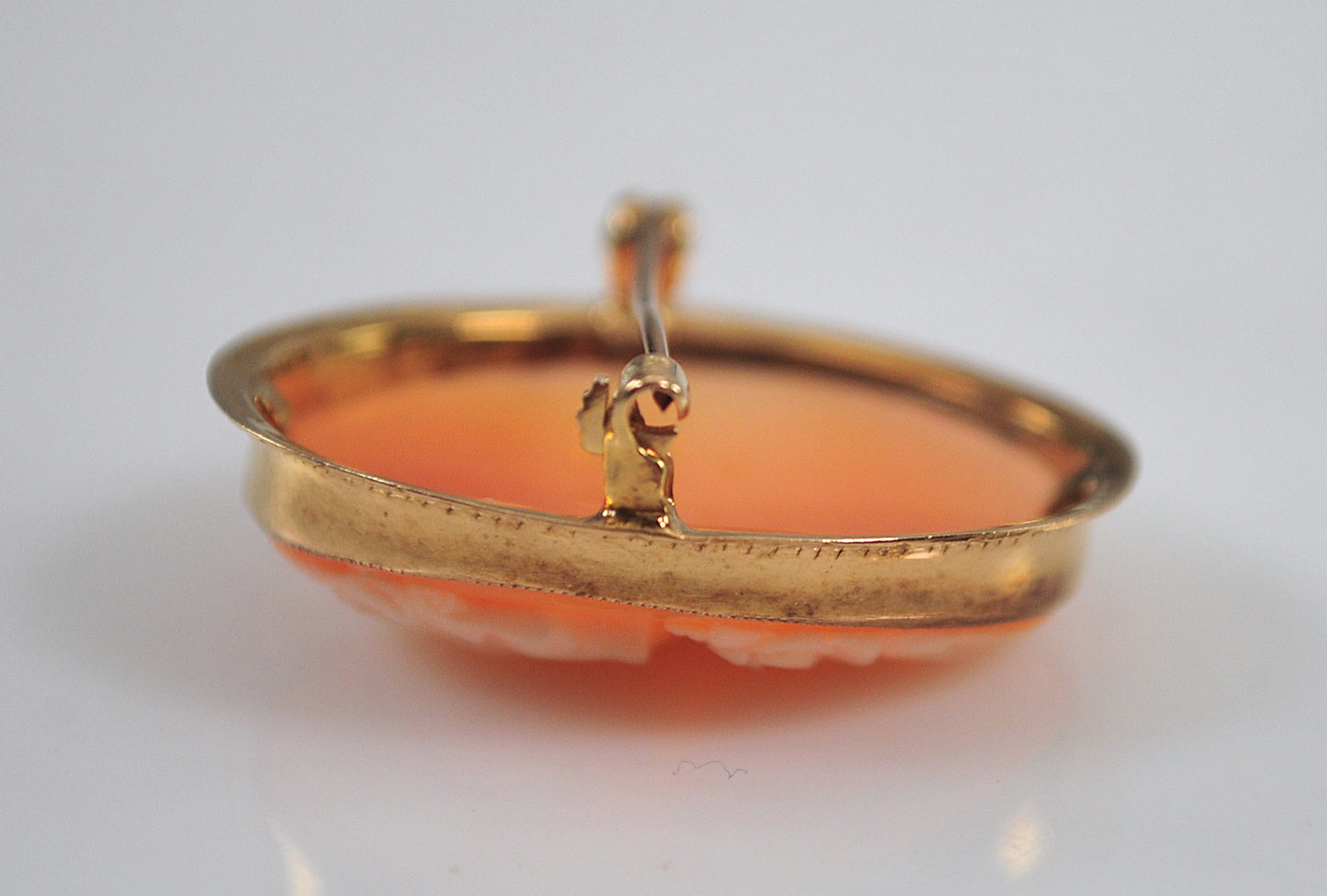 Antique Signed 10K Gold Carved Cameo Brooch