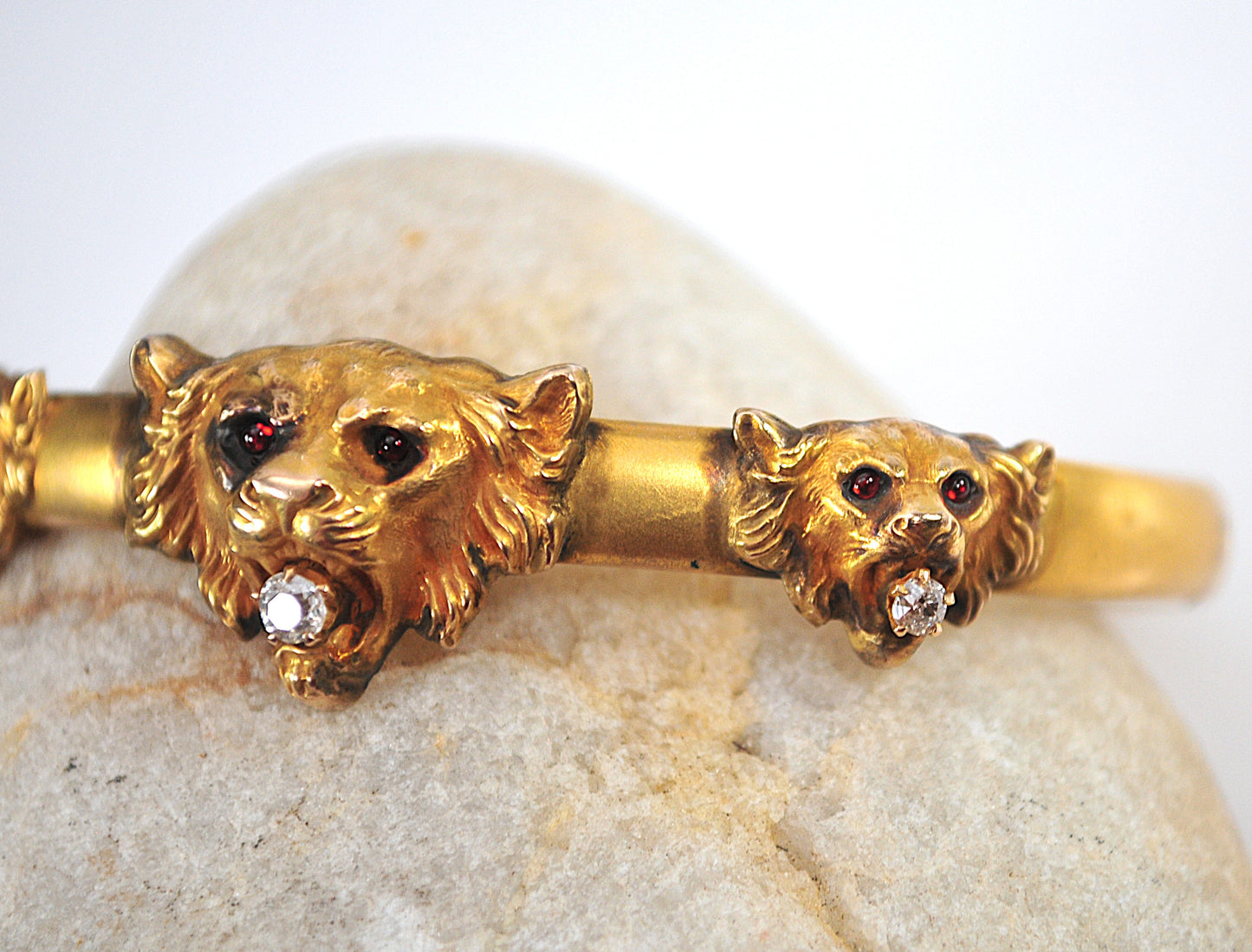 Antique Gold Diamond Ruby Lion Head Bangle Bracelet