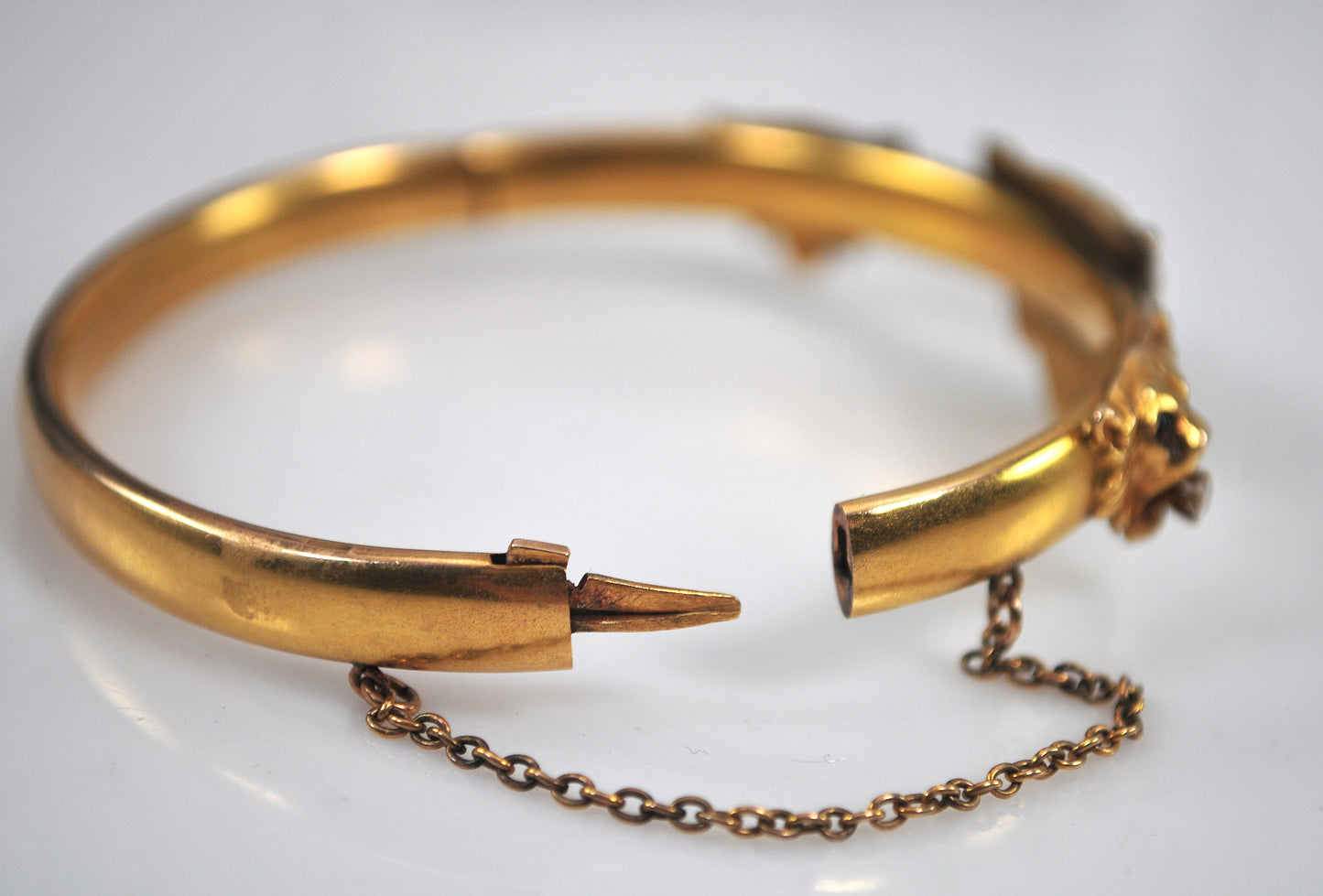 Antique Gold Diamond Ruby Lion Head Bangle Bracelet