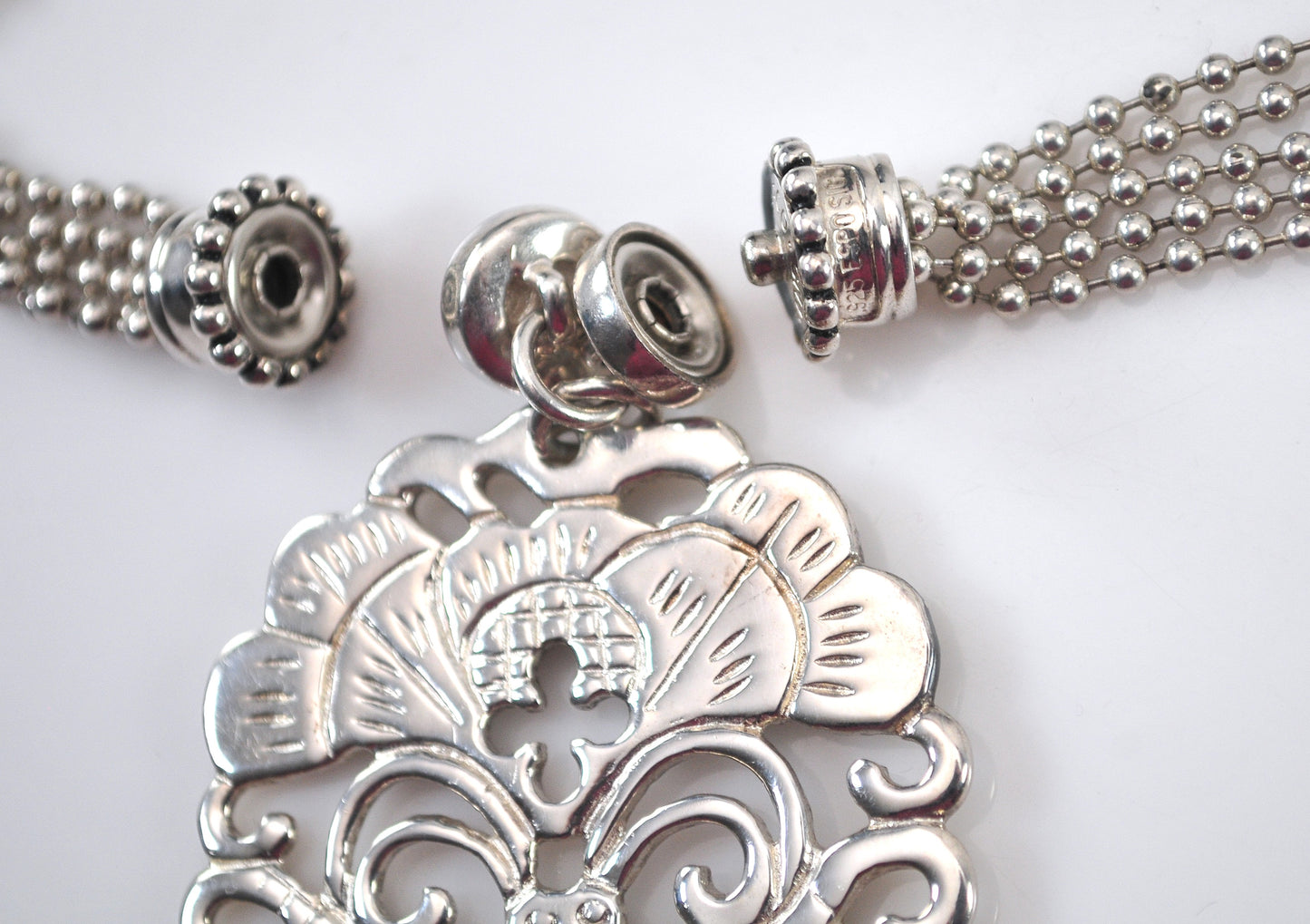 Espo Sig 925 Floating Bead Snap Necklace