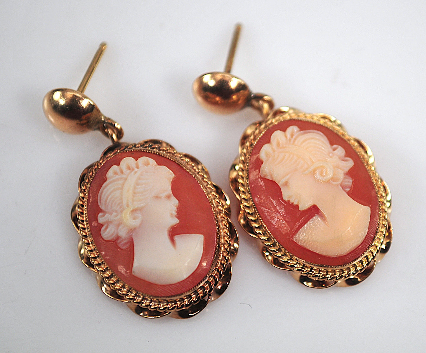 Vintage 14K Gold Carved Cameo Earrings