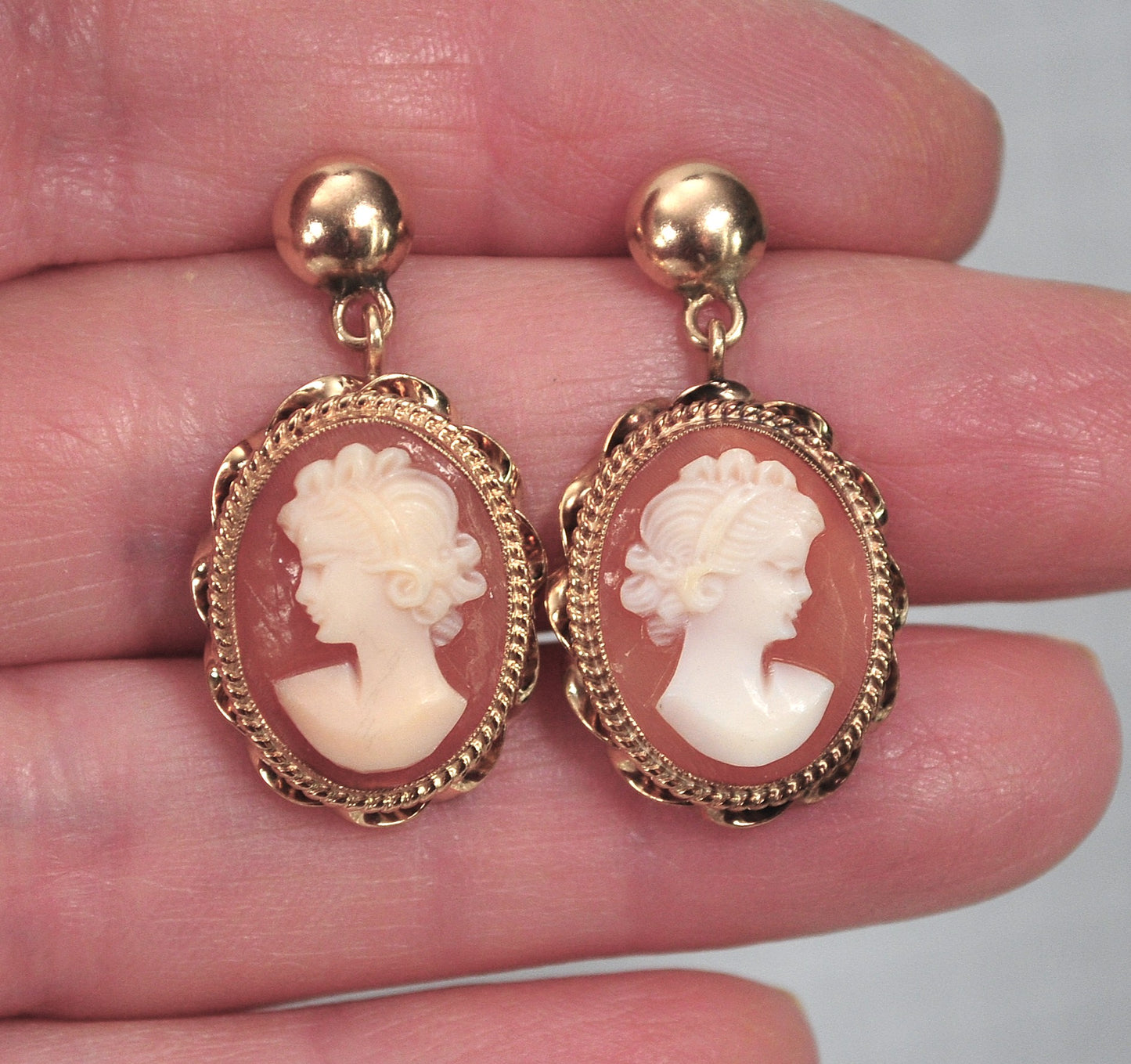 Vintage 14K Gold Carved Cameo Earrings