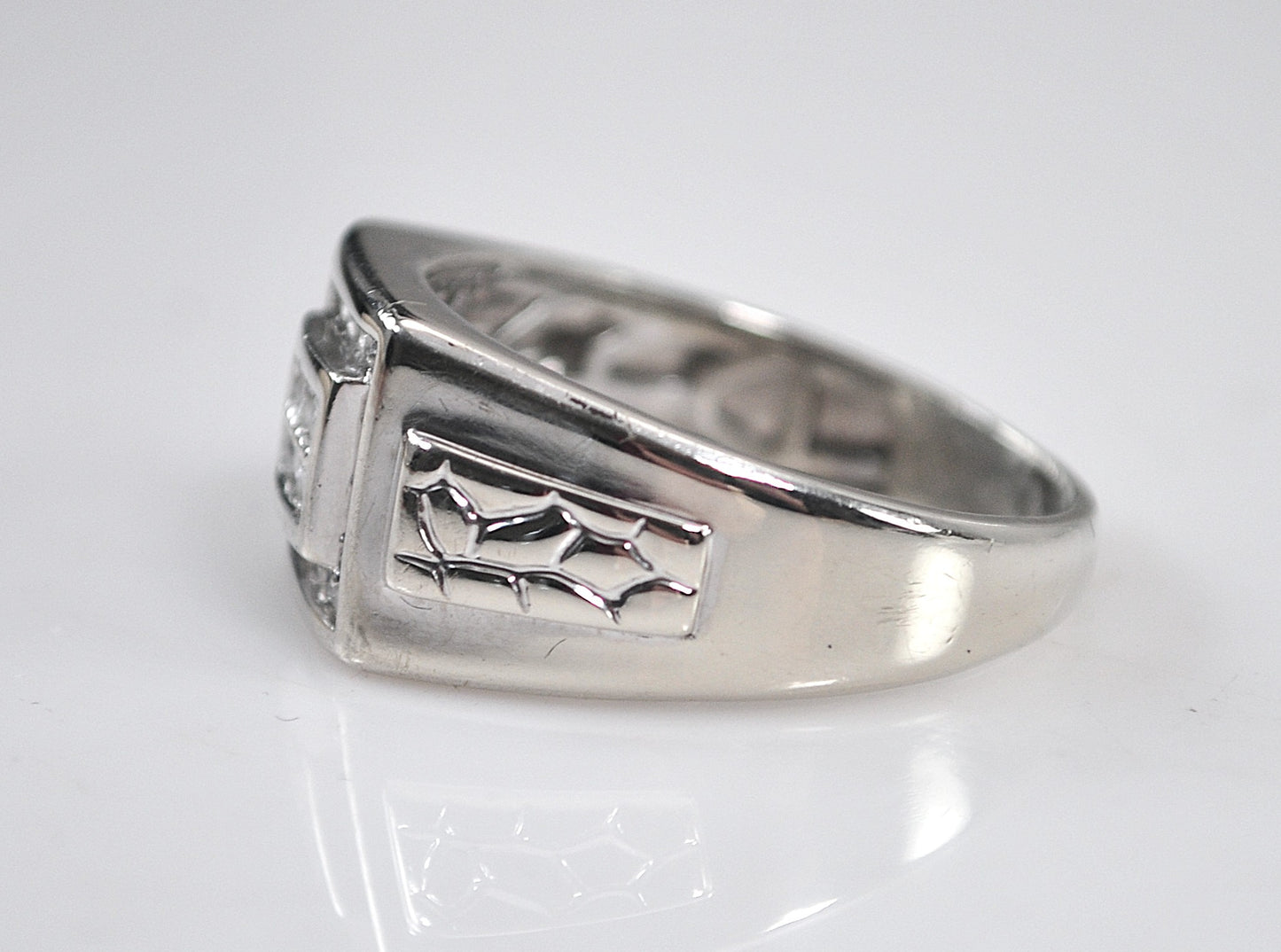 10K Gold Men's Diamond Ring