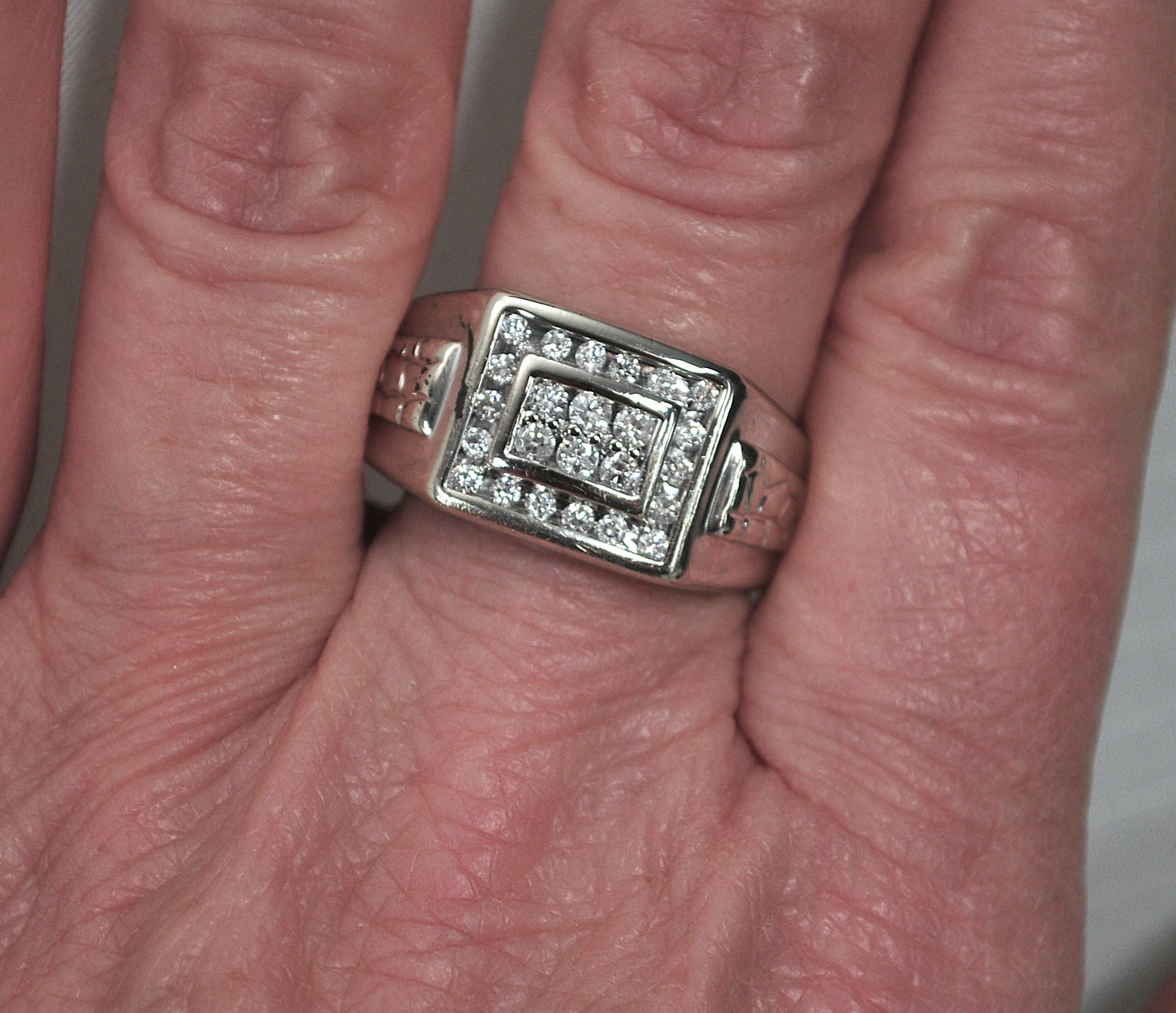 10K Gold Men's Diamond Ring