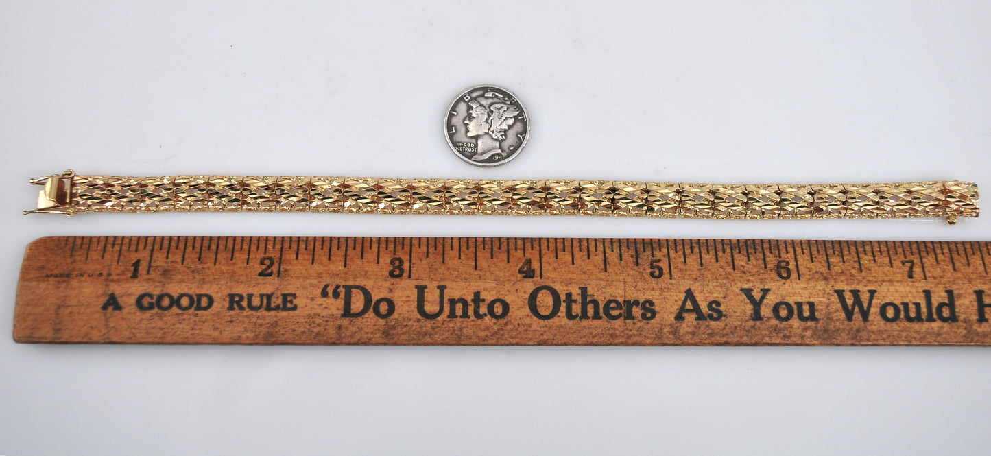 14K Gold Diamond Cut Bracelet