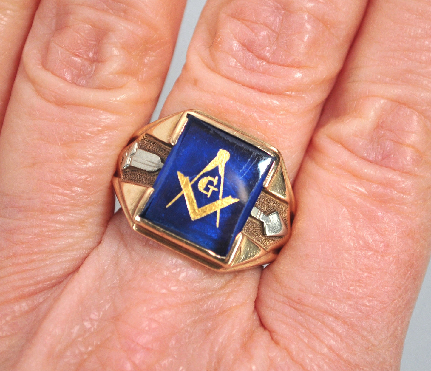 Vintage 10K Gold Masonic Ring