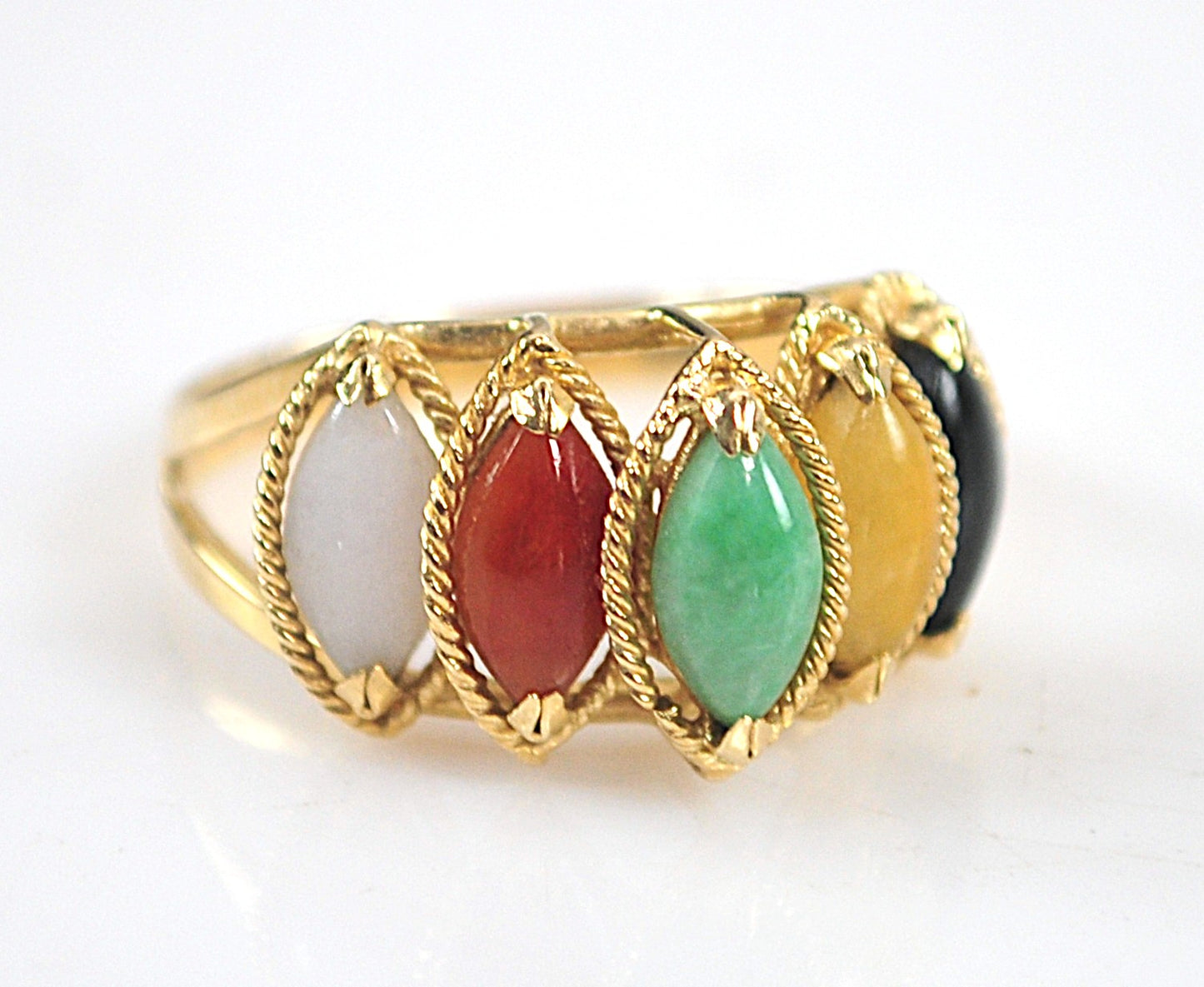 Vintage 14K Gold Jade Pyramid Ring