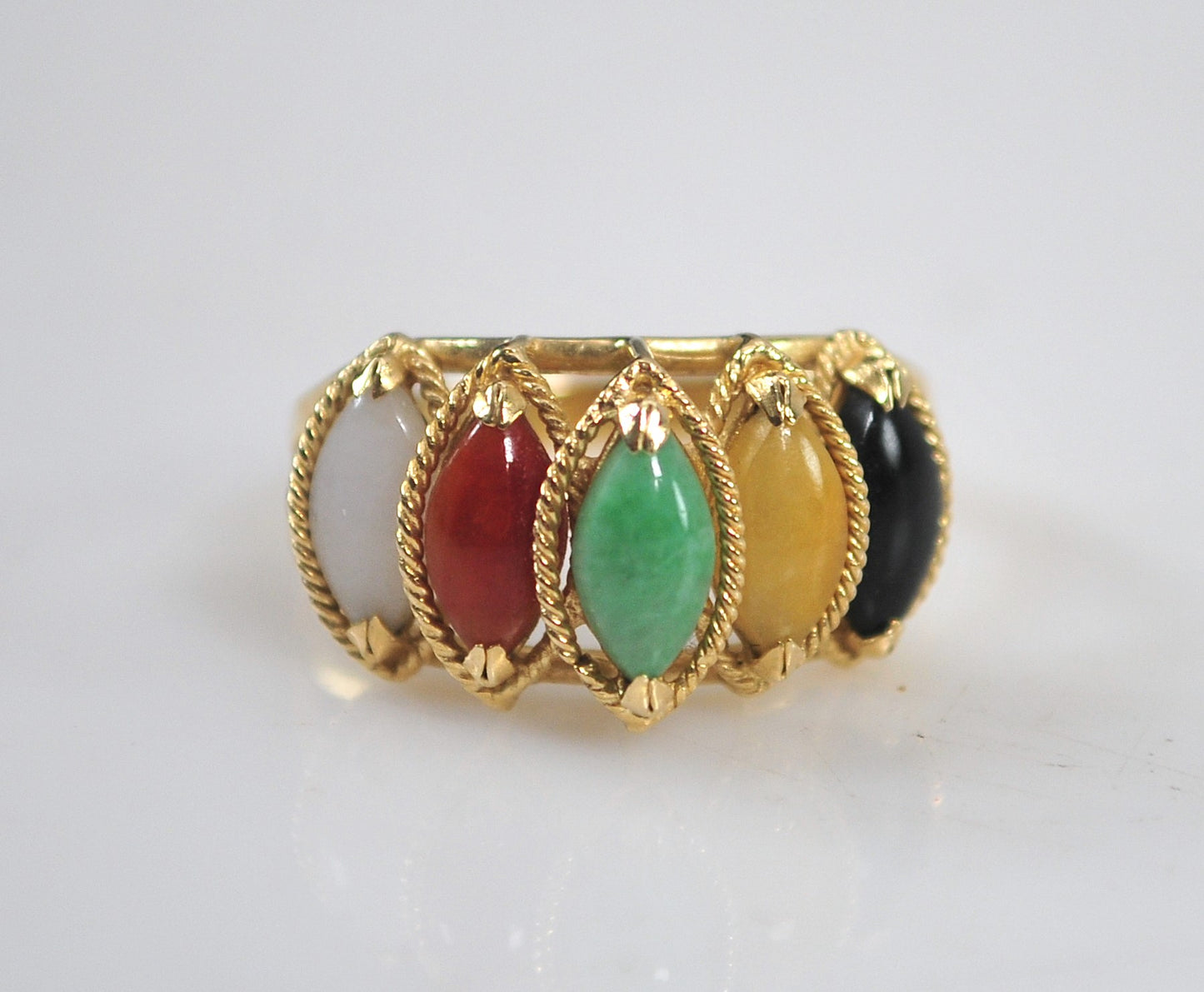 Vintage 14K Gold Jade Pyramid Ring