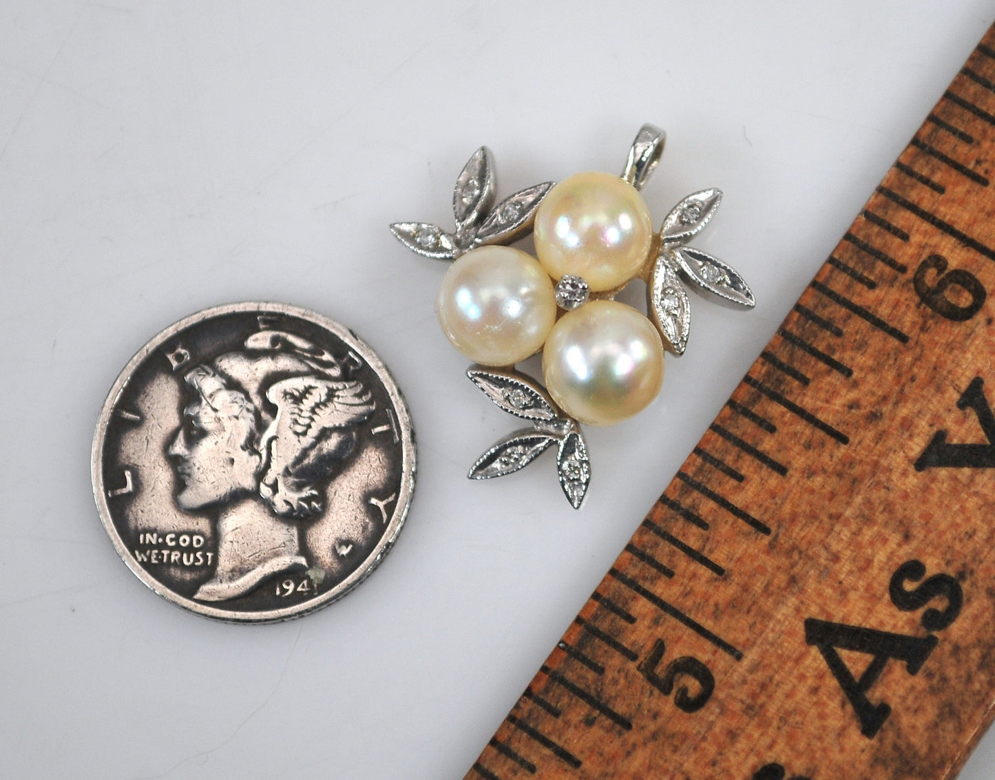 14K Gold Pearl Diamond Pendant