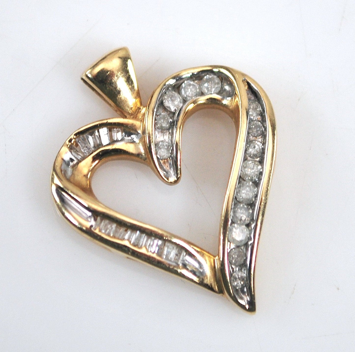 10K Gold Diamond Heart Pendant
