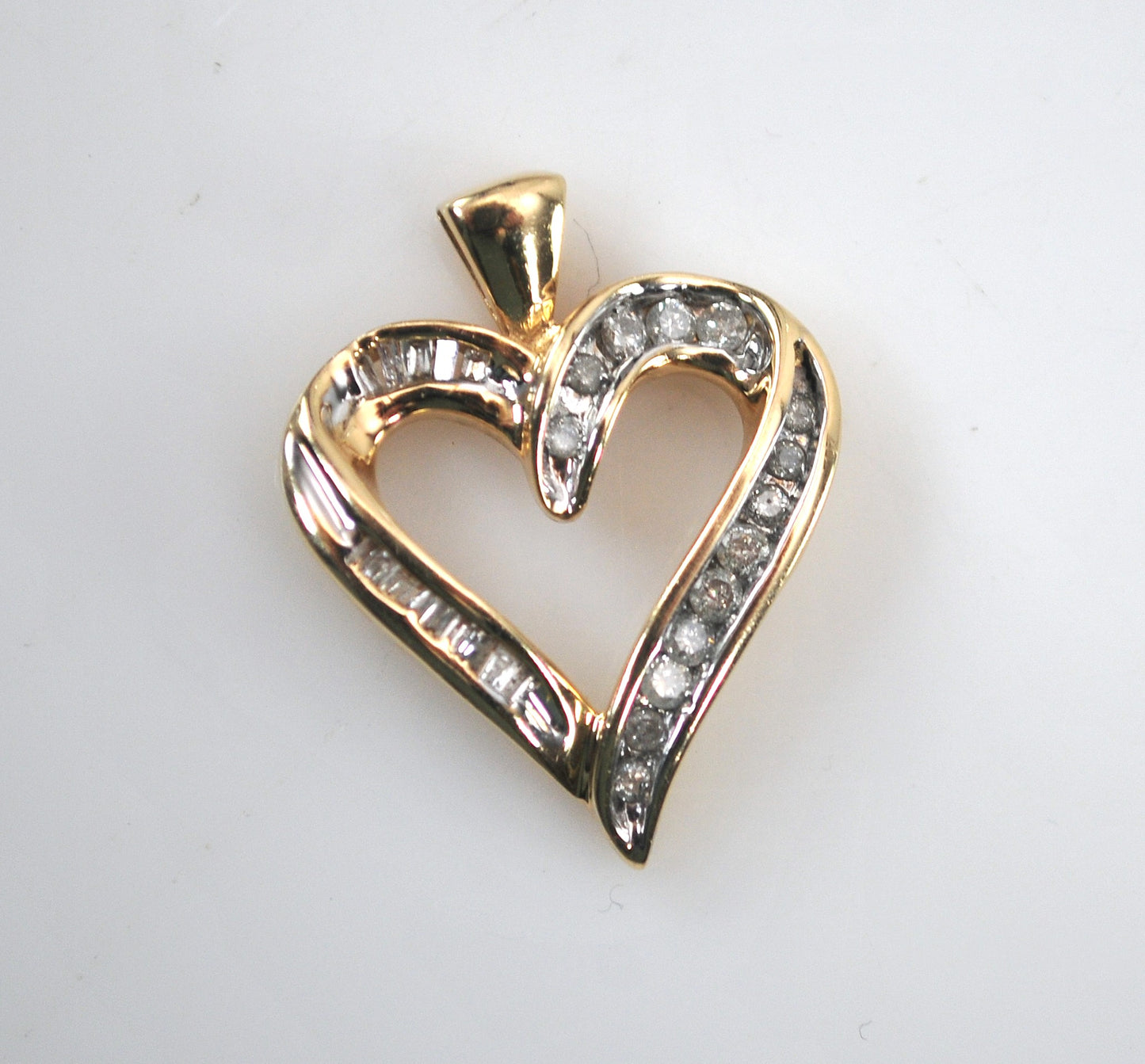 10K Gold Diamond Heart Pendant