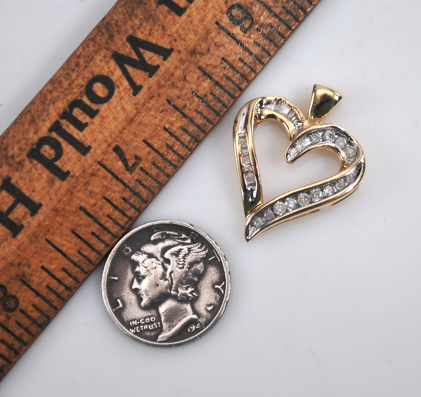 10K Gold Diamond Heart Pendant