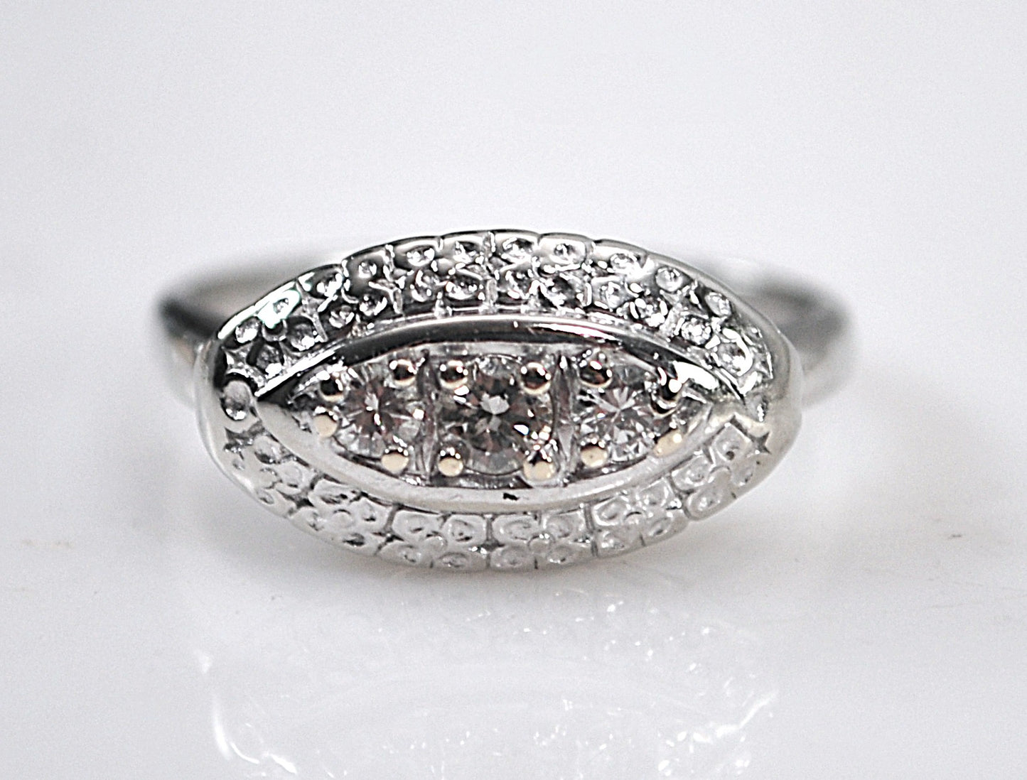 Vintage 14K White Gold Diamond Ring