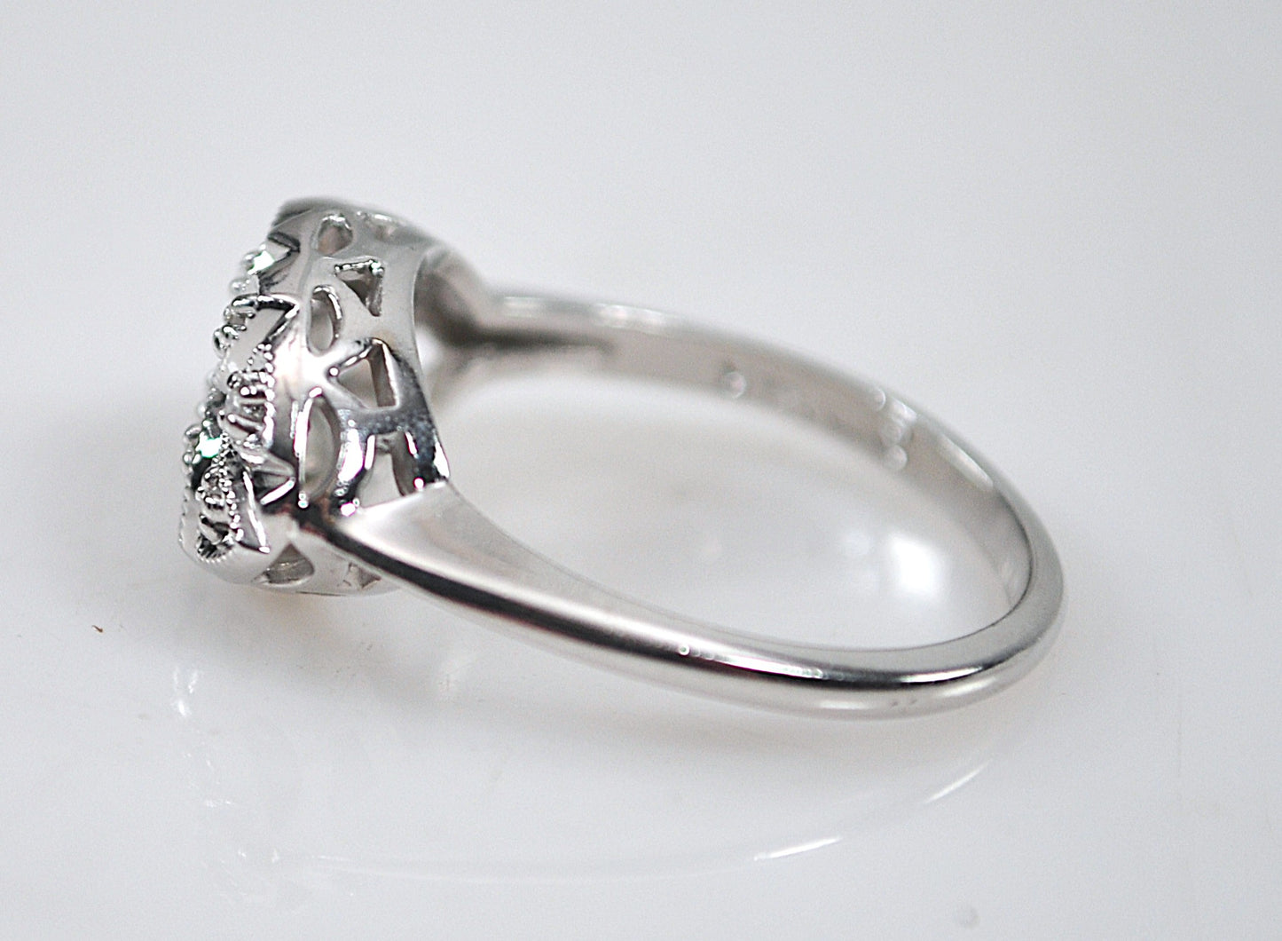 Vintage 14K White Gold 8 Diamond Ring