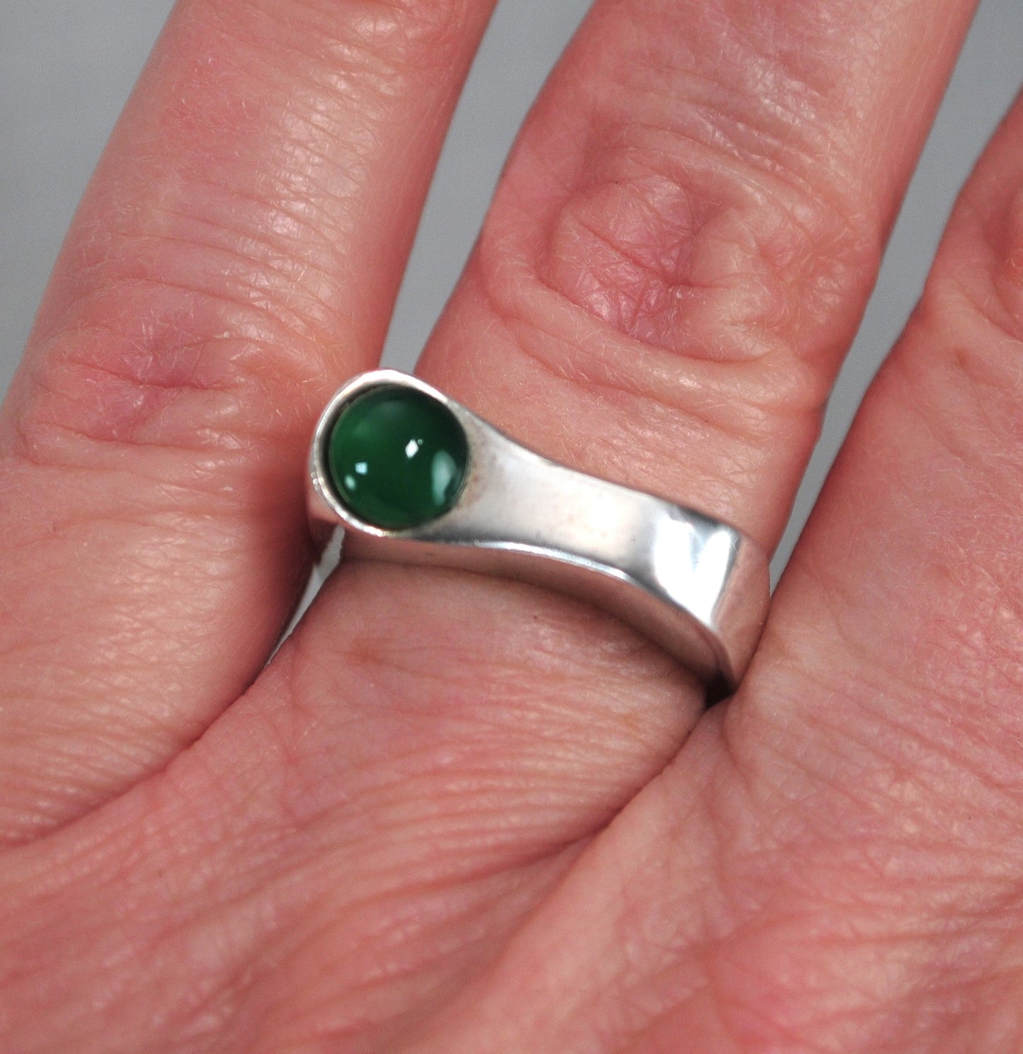 Vintage Sterling Silver Square Band Green Onyx Ring