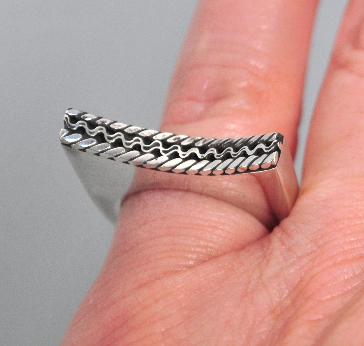 GeoArt 925 Sterling Silver Concave Ring