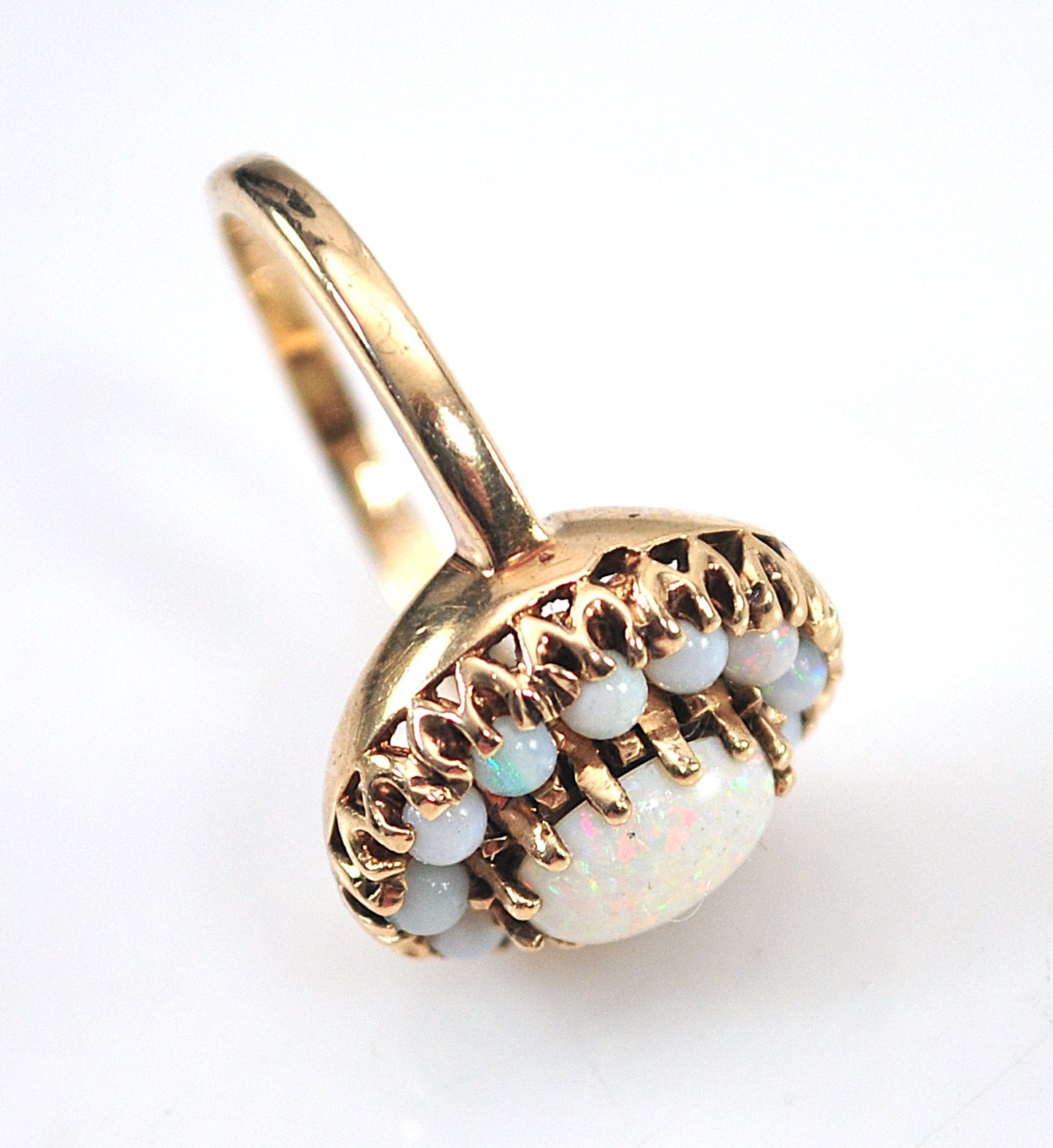 Antique 10K Gold Opal Ring