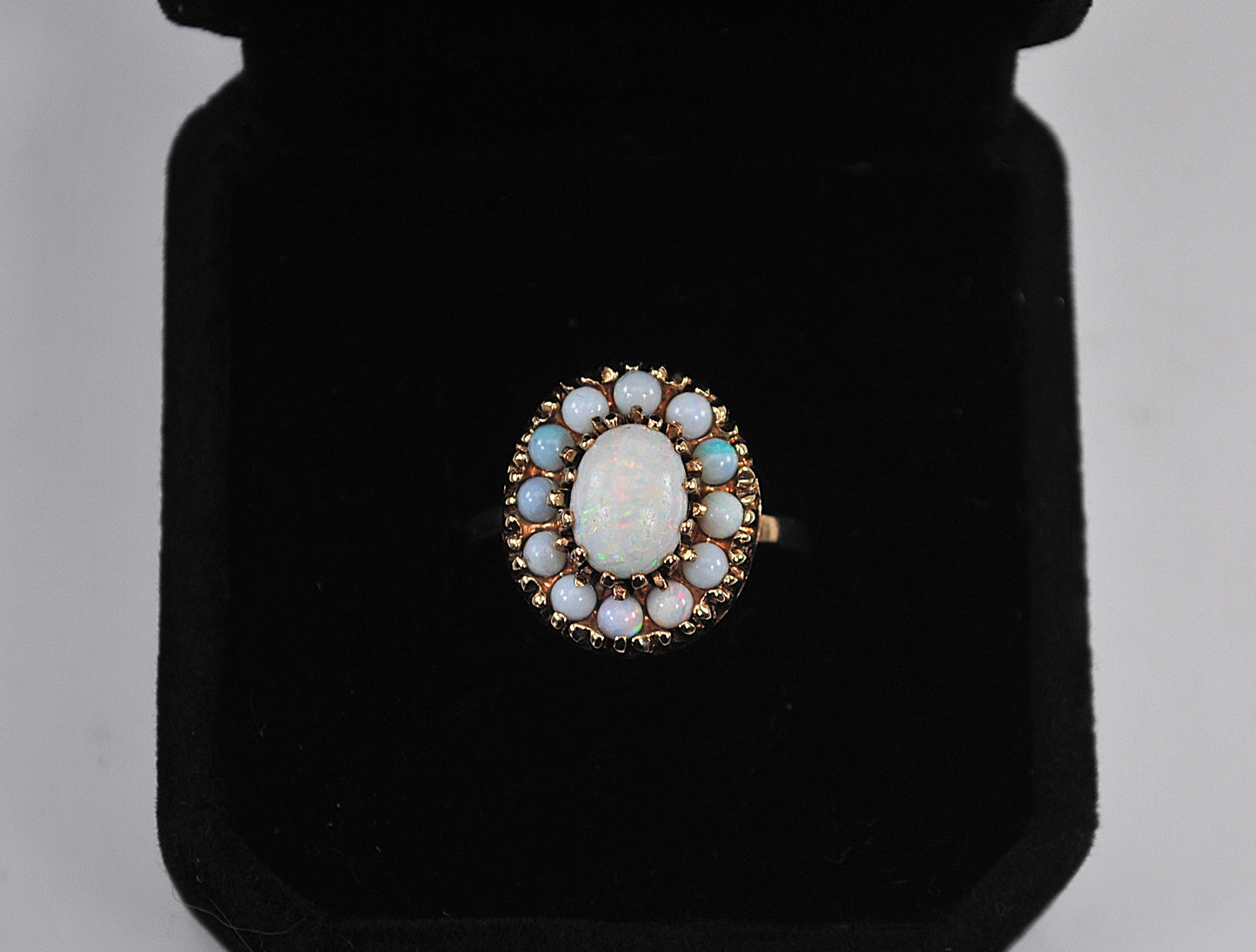 Antique 10K Gold Opal Ring