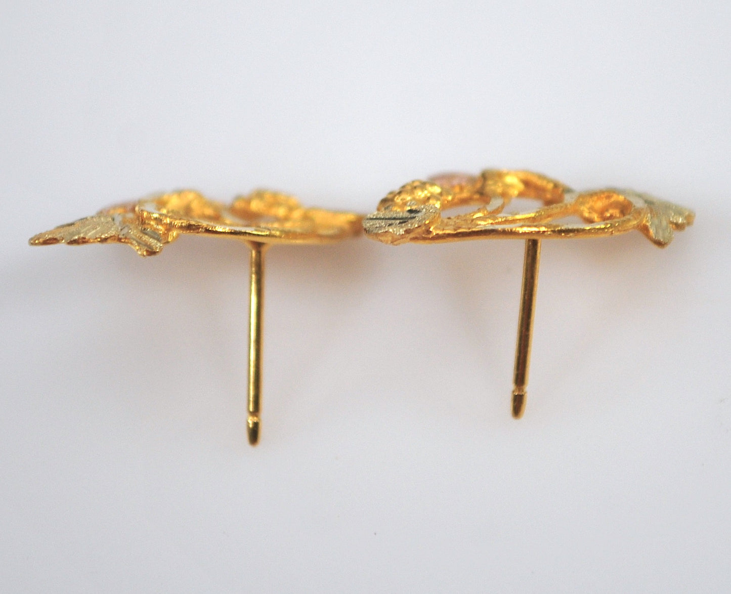 10K Gold Grape Leaf Earrings