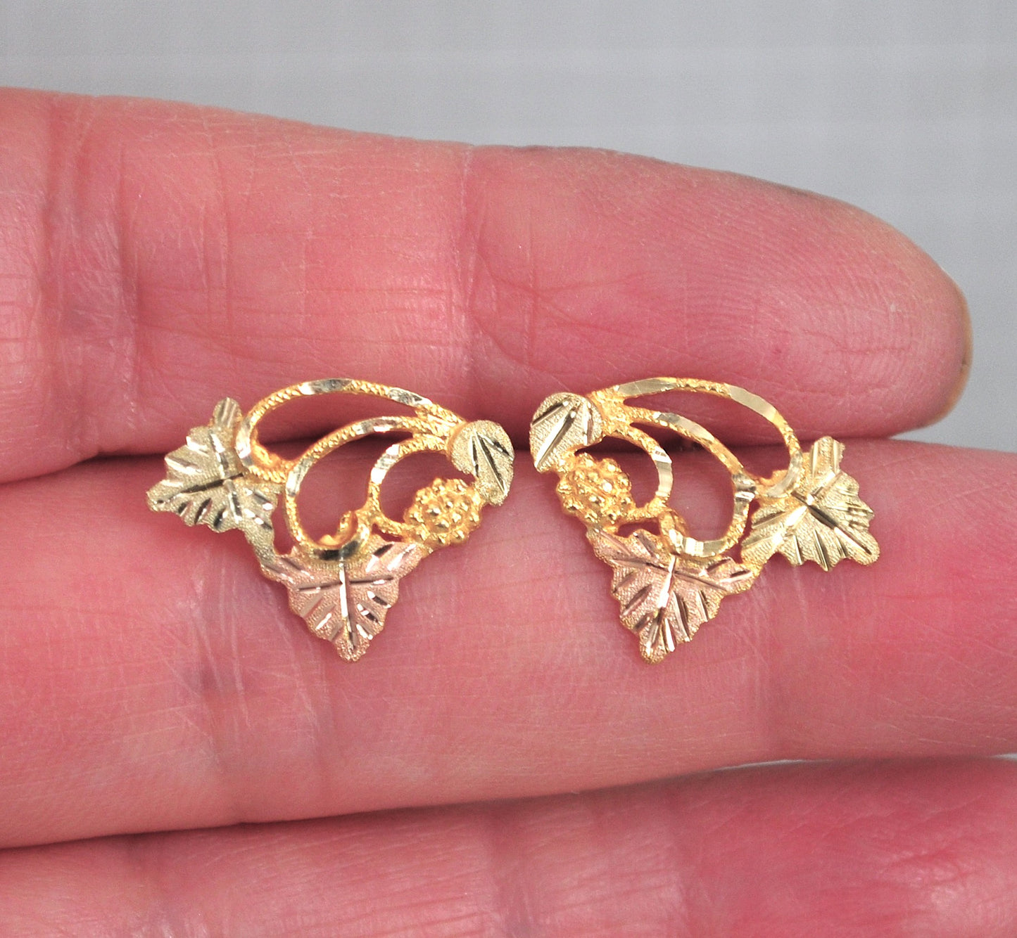 10K Gold Grape Leaf Earrings