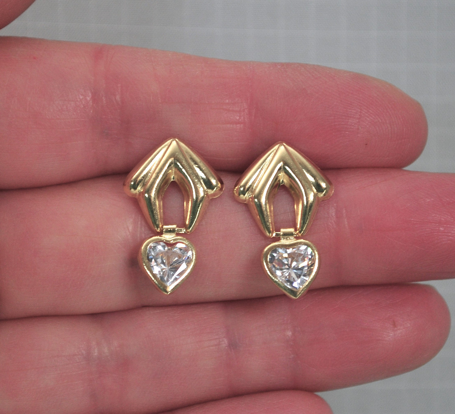 14K Gold CZ Heart Earrings