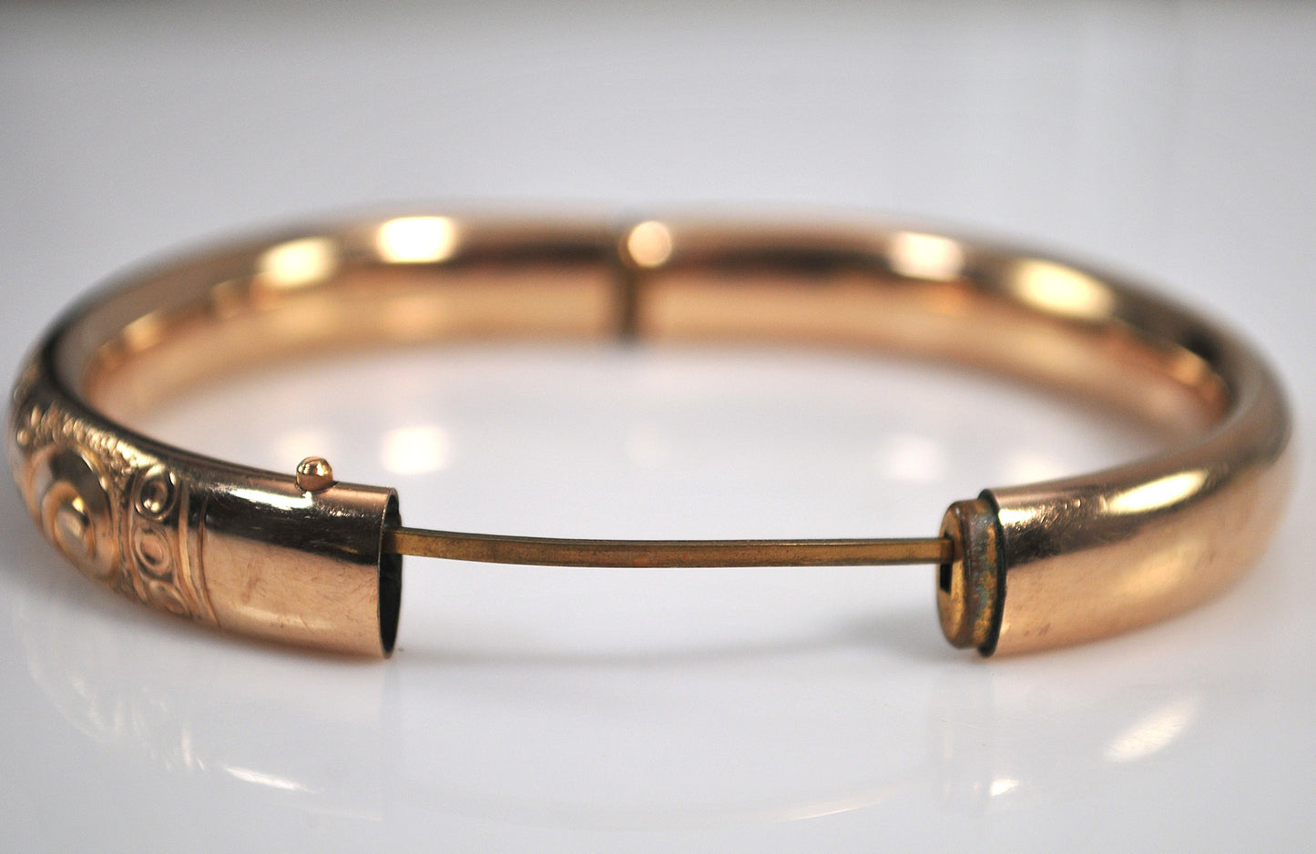 As is - Vintage Signed Gold Filled Bangle Bracelet