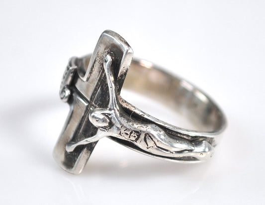 Vintage Creed Sterling Silver Crucifix Ring